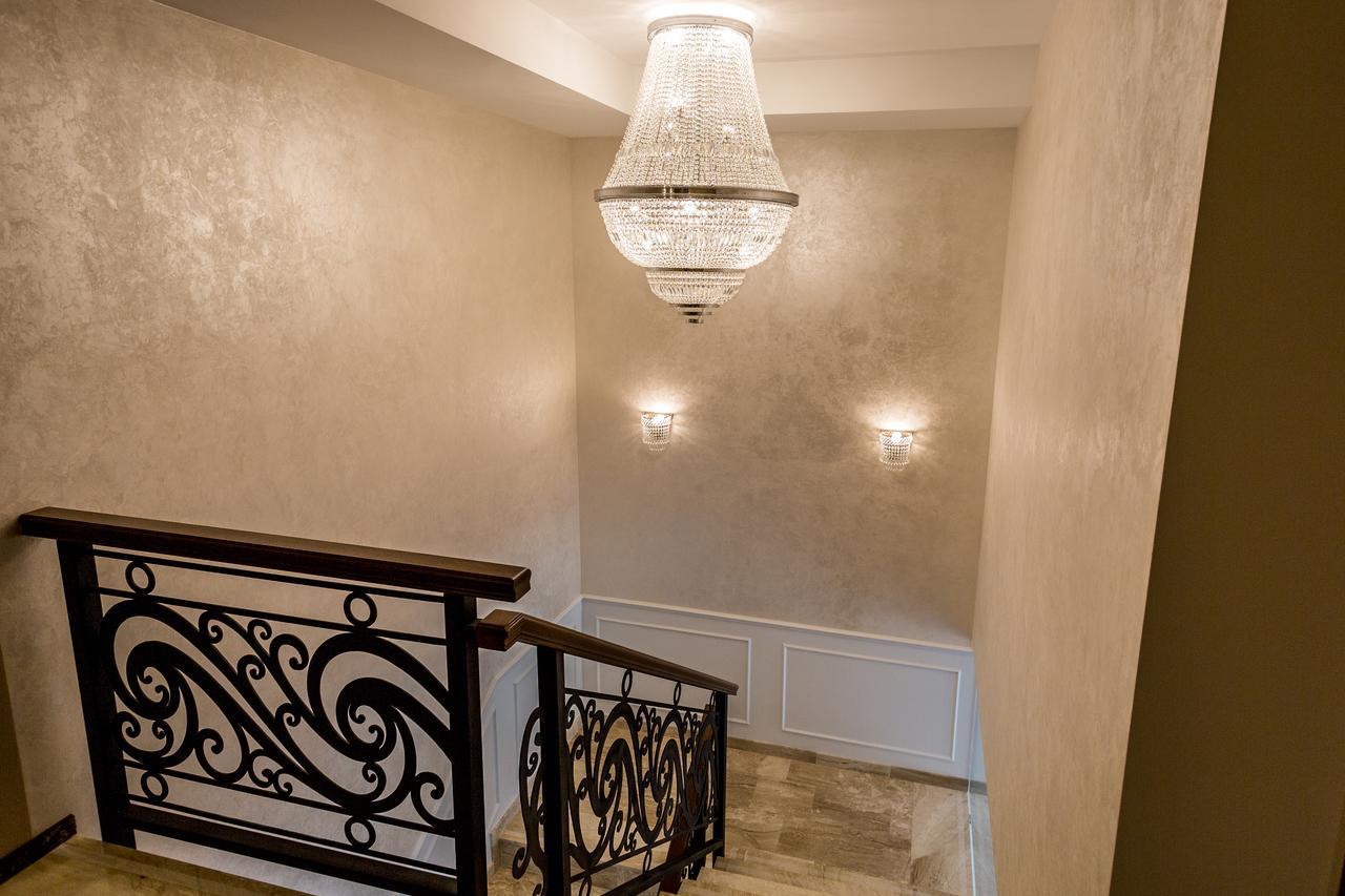 לוגוז' J'Adore Boutique Hotel מראה חיצוני תמונה