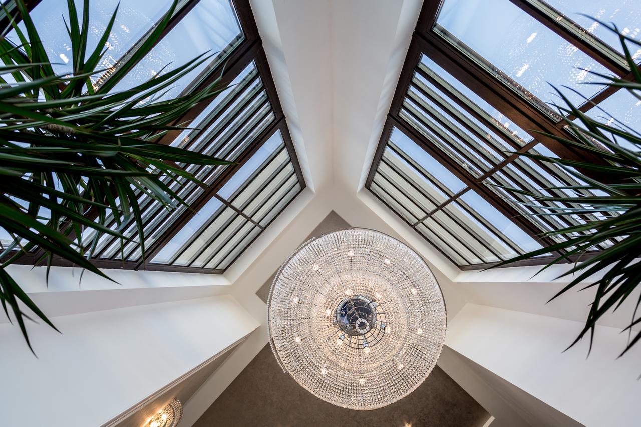 לוגוז' J'Adore Boutique Hotel מראה חיצוני תמונה