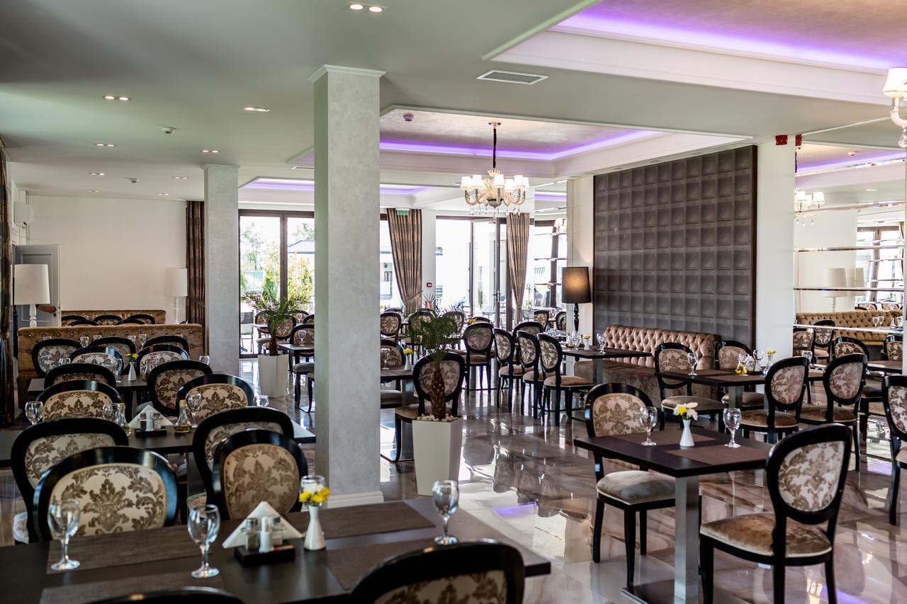 לוגוז' J'Adore Boutique Hotel מראה חיצוני תמונה